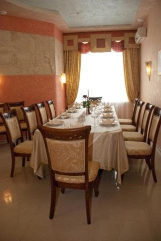 Coliseum Hotell Khmelʼnytsʼkyy Exteriör bild